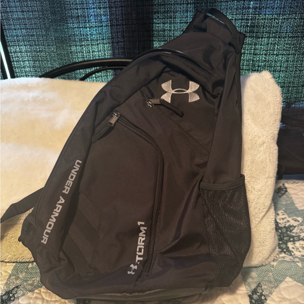 Under Armour Black Backpack Sleek Durable Design